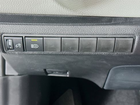Used 2026 Toyota Corolla LE FWD image 17