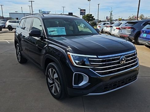 New 2026 Volkswagen Atlas SE image 3