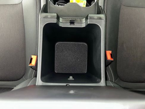 Used 2023 Jeep Grand Cherokee L Laredo image 12