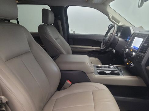 Used 2020 Ford Expedition XLT w/ Equipment Group 202A RWD image 21
