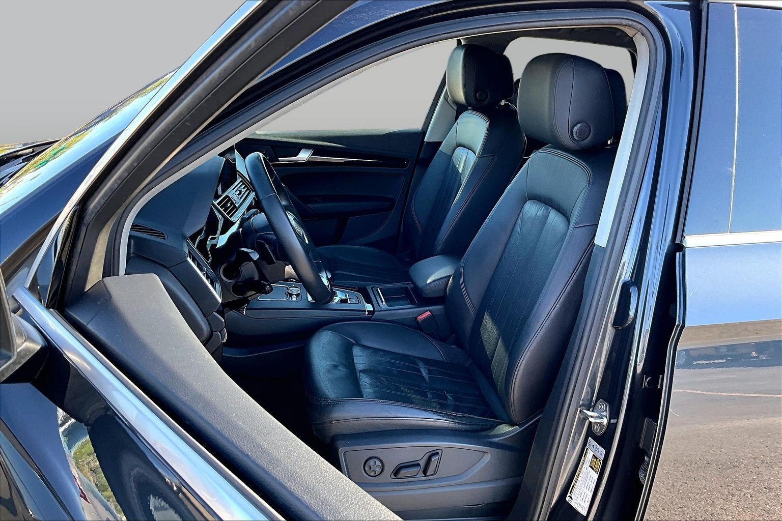 Used 2018 Audi Q5 2.0T Premium Plus w/ Premium Plus Package AWD/4WD image 26