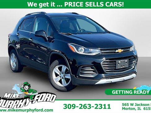 Used 2020 Chevrolet Trax LT w/ Sun & Sound Package AWD/4WD image 1