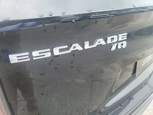 Used 2025 Cadillac Escalade IQ Luxury 2 AWD/4WD image 32