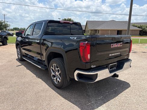 New 2026 GMC Sierra 1500 SLT AWD/4WD image 4