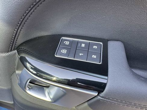 Used 2022 Land Rover Range Rover Sport HSE Silver Edition image 33