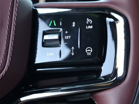 Used 2025 Land Rover Range Rover Sport Dynamic SE image 26