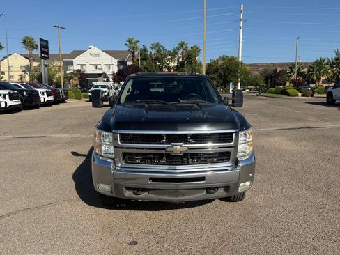 Used 2008 Chevrolet Silverado 3500 LTZ AWD/4WD image 2