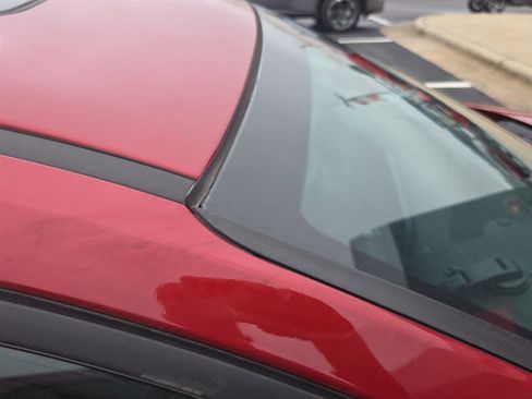 Used 2023 Hyundai Elantra Limited image 5