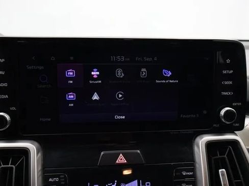 Used 2022 Kia Sorento S FWD image 32