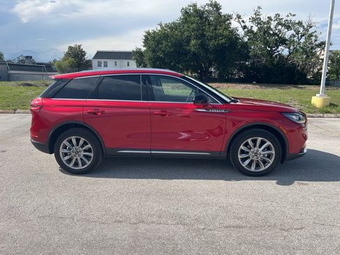 Used 2022 Lincoln Corsair FWD w/ Premium Package image 2