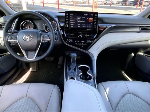Used 2023 Toyota Camry XLE image 16