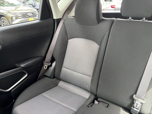 Used 2025 Kia Soul LX w/ LX Technology Package FWD image 37