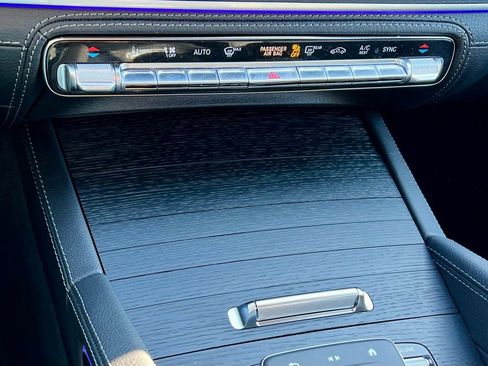 Certified 2025 Mercedes-Benz GLE 450 4MATIC Coupe image 40