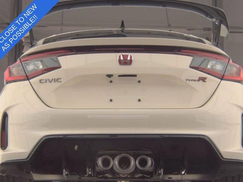 Used 2025 Honda Civic Type R image 4
