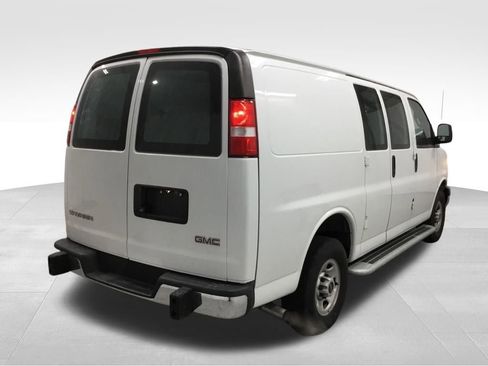 Used 2023 GMC Savana 2500 w/ Driver Convenience Package image 13