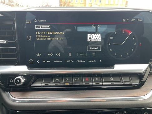 Used 2023 GMC Sierra 1500 SLT w/ SLT Premium Package image 18