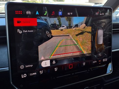New 2025 Volkswagen ID. Buzz Pro S RWD image 6