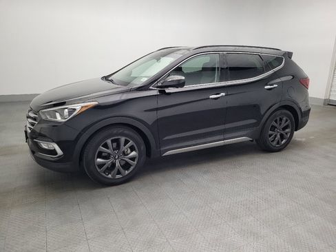 Used 2018 Hyundai Santa Fe Sport image 2