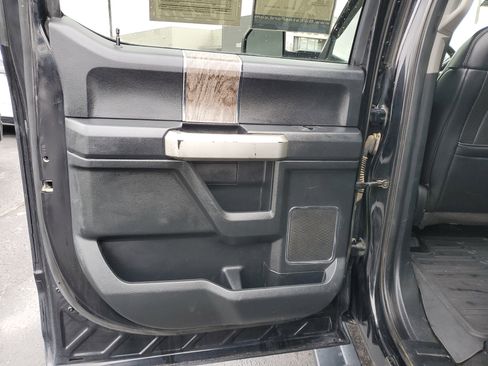 Used 2019 Ford F350 Lariat image 8