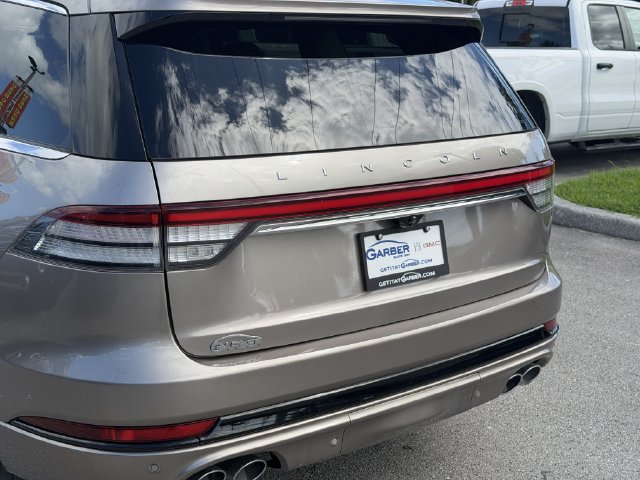 Used 2021 Lincoln Aviator Grand Touring w/ Equipment Group 302A AWD/4WD image 10