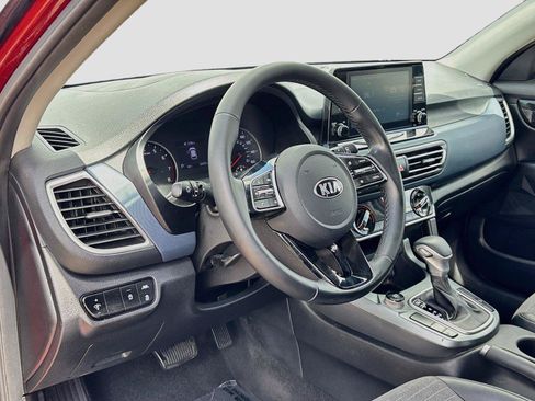 Used 2021 Kia Seltos S FWD image 9