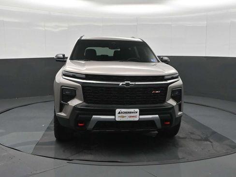 Used 2026 Chevrolet Traverse Z71 w/ Driver Confidence Package AWD/4WD image 7