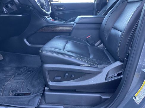 Used 2019 Chevrolet Tahoe LT image 17