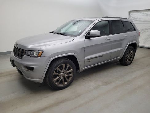 Used 2017 Jeep Grand Cherokee Limited 75th Anniversary image 2