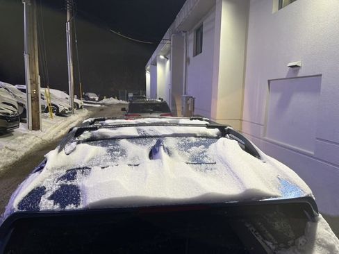 Used 2018 Subaru Forester 2.5i Premium w/ All-Weather Package image 7