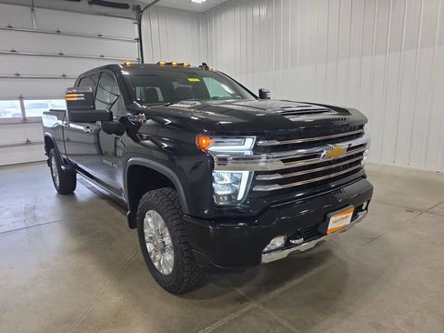 Used 2021 Chevrolet Silverado 3500 High Country w/ Z71 Off-Road Package AWD/4WD image 2