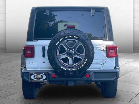 Used 2018 Jeep Wrangler Unlimited Sport S AWD/4WD image 3