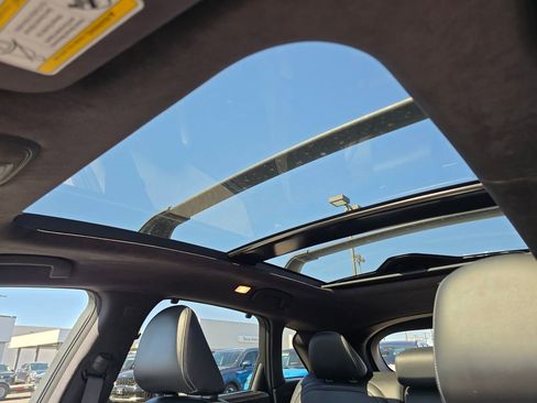 Used 2020 INFINITI QX50 Sensory image 25