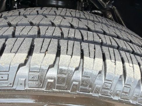Used 2025 RAM 1500 Big Horn AWD/4WD image 10