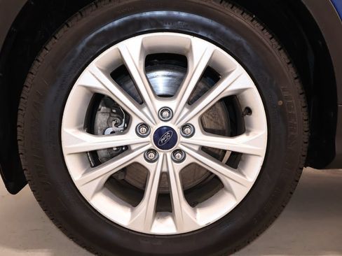 Used 2017 Ford Escape SE w/ Equipment Group 201A AWD/4WD image 33