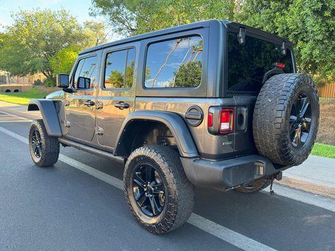 Used 2022 Jeep Wrangler Unlimited Sport AWD/4WD image 59