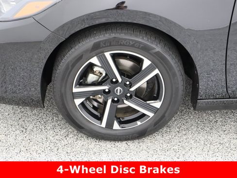 Used 2024 Nissan Sentra SV image 11