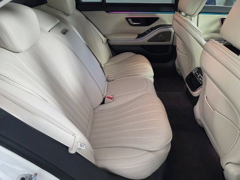 Used 2023 Mercedes-Benz S 500 4MATIC image 25