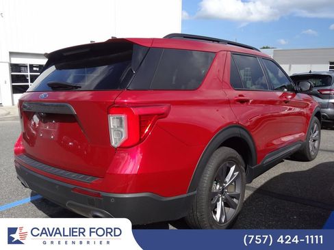 Used 2022 Ford Explorer XLT w/ Equipment Group 202A RWD image 6