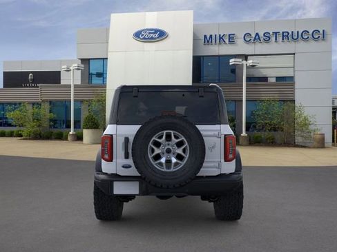 New 2025 Ford Bronco Badlands image 5