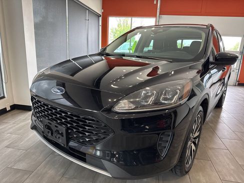 Used 2020 Ford Escape SE Sport image 6