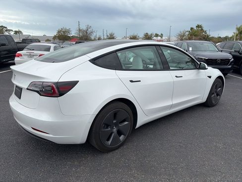 Used 2021 Tesla Model 3 Standard Range Plus image 7