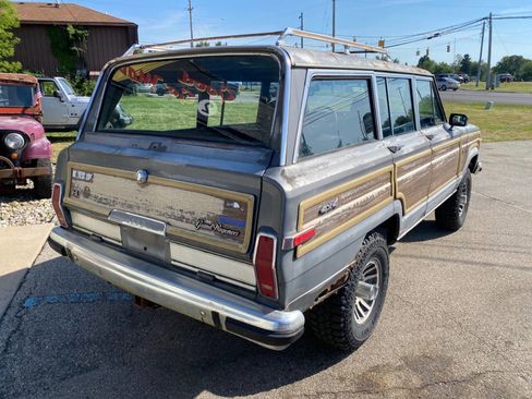 Used 1989 Jeep Grand Wagoneer AWD/4WD image 6