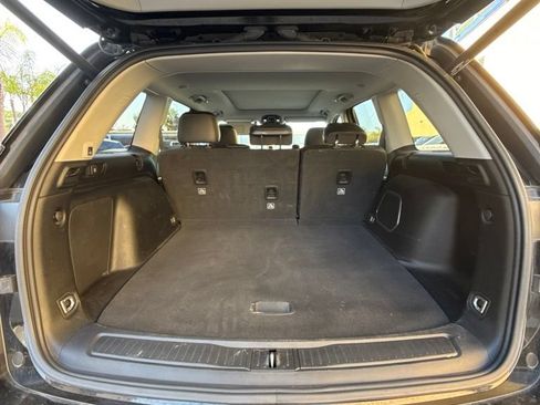 Used 2023 Jeep Grand Cherokee 4WD 4xe image 6