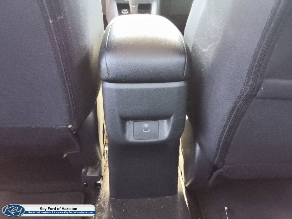 Used 2025 Nissan Versa SV FWD image 16