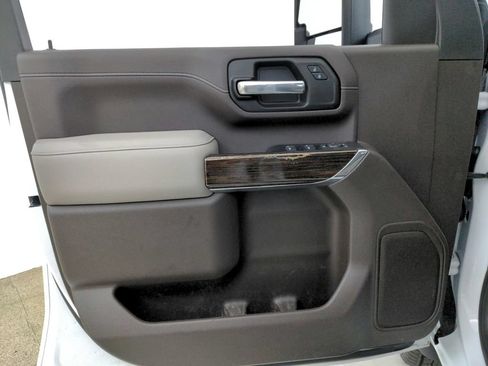 Used 2023 GMC Sierra 3500 SLE w/ SLE Convenience Package AWD/4WD image 26