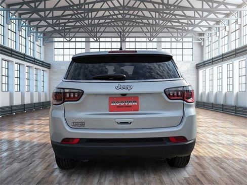 New 2025 Jeep Compass Sport image 5