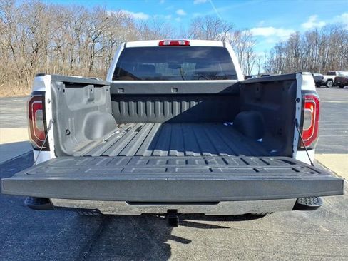 Used 2017 GMC Sierra 1500 SLT w/ SLT Premium Package image 28