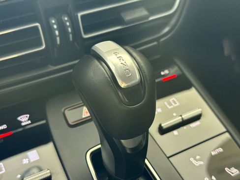 Certified 2024 Porsche Macan GTS image 26