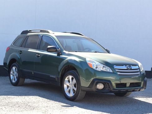 Used 2014 Subaru Outback 2.5i w/ Alloy Wheel Package AWD/4WD image 1