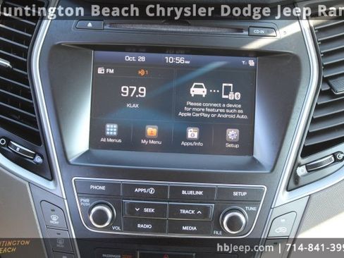 Used 2018 Hyundai Santa Fe SE image 12